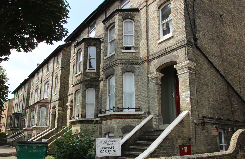 London Estates 1920x850